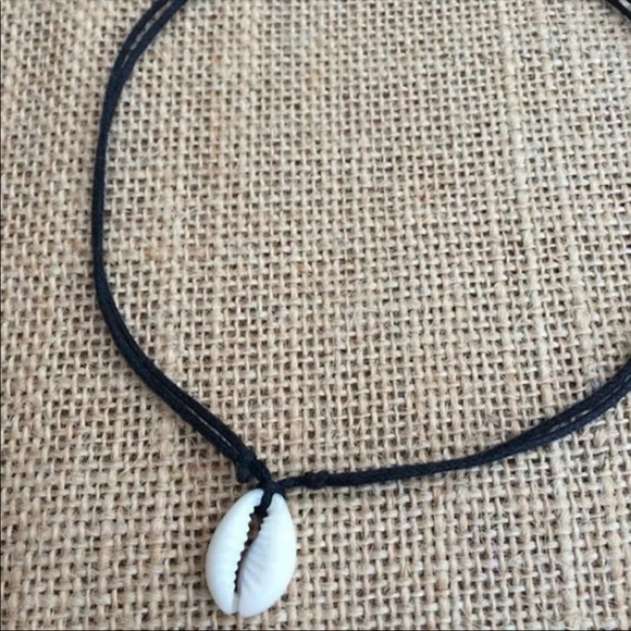 Boho Cowrie Shell Rope Necklace - Picture 2 of 3